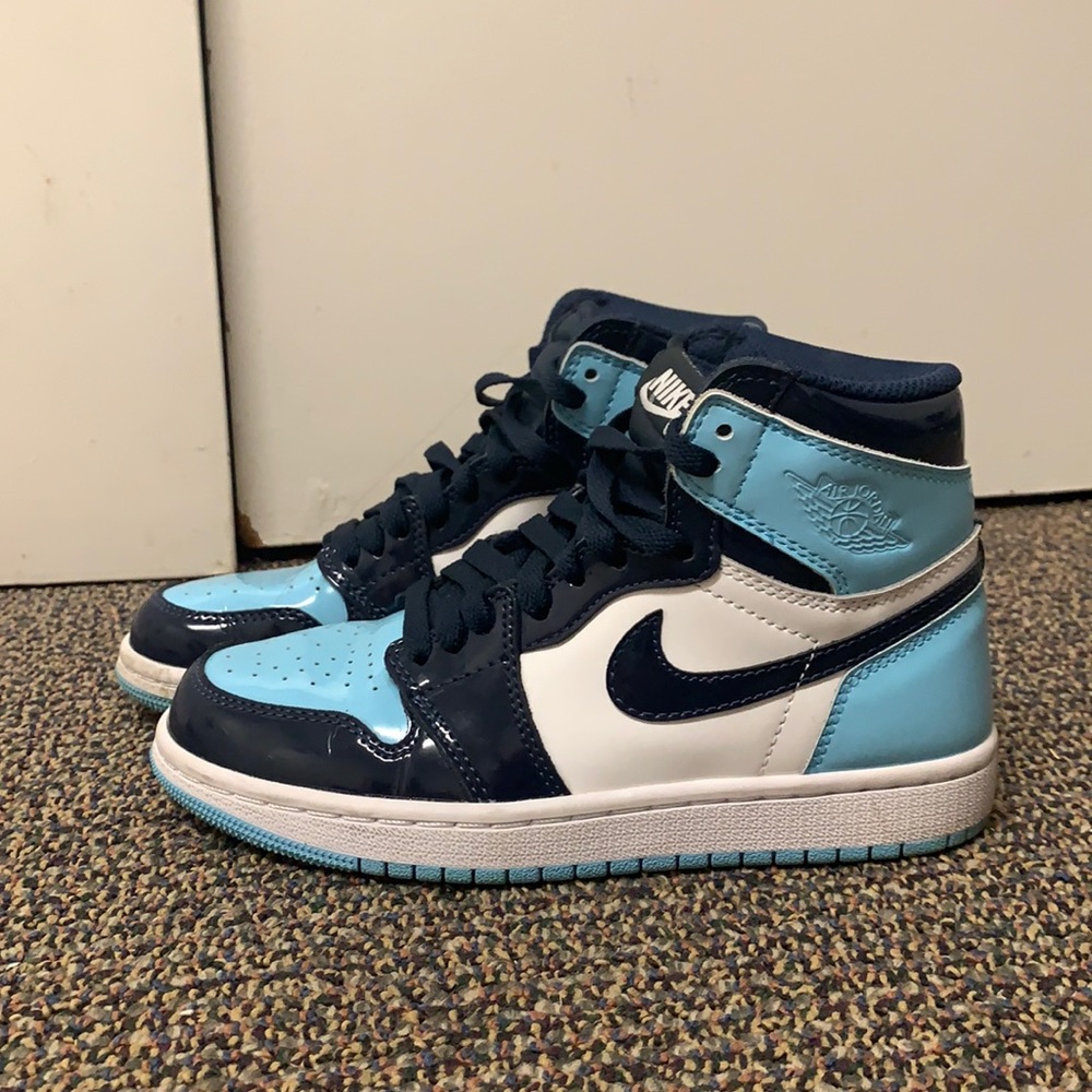 Nike Air Jordan 1 UNC